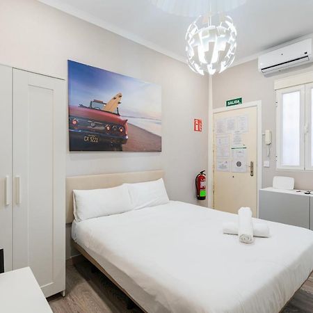 Rodas Apartment มาดริด ภายนอก รูปภาพ